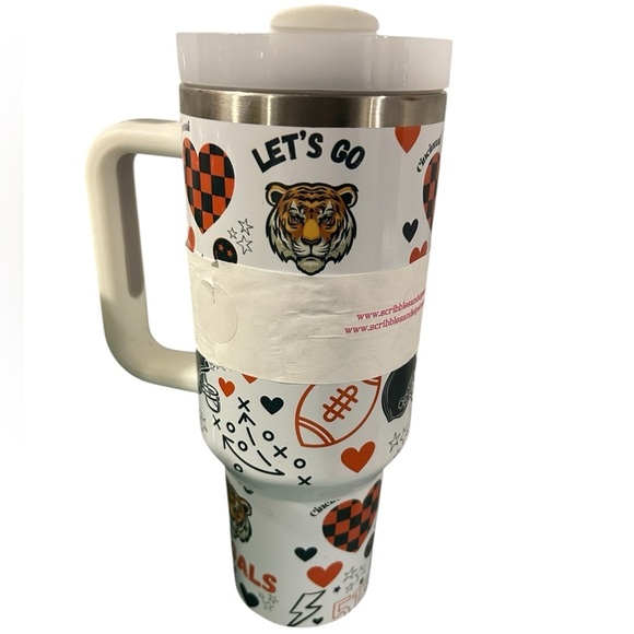 {Scribbles&SipsCo} Cincinnati Bengals Football 40oz Tumbler - Picture 3 of 4